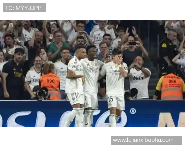 巴萨主场惊险险胜比利亚雷亚尔，继续紧追皇马