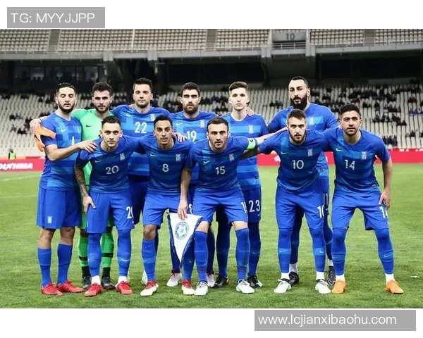 中国足球与希腊足球激战正酣精彩比赛直播全程回顾与分析 中国足球与希腊足球激战正酣精彩比赛直播全程回顾与分析