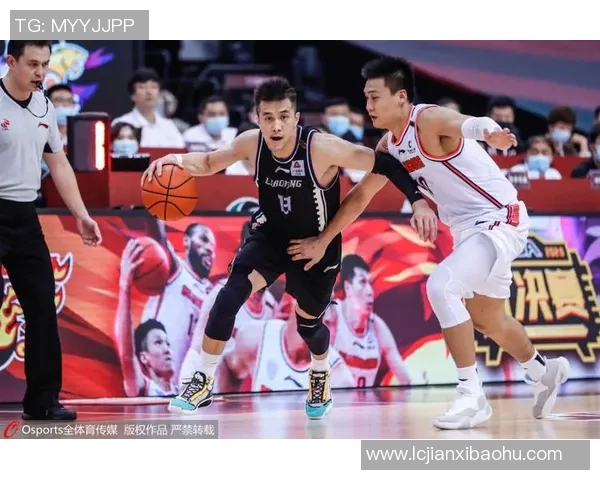 达姆斯与波鸿激战正酣双方争夺关键积分展现精彩对决 达姆斯与波鸿激战正酣双方争夺关键积分展现精彩对决